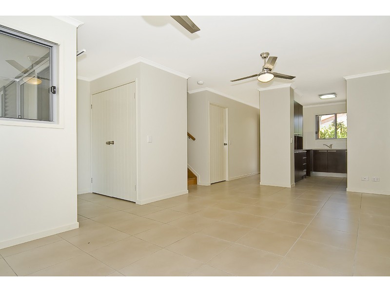 2/17 Cotterill Avenue, Bongaree QLD 4507