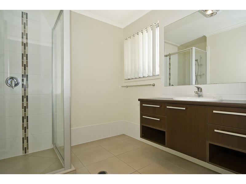 2/17 Cotterill Avenue, Bongaree QLD 4507