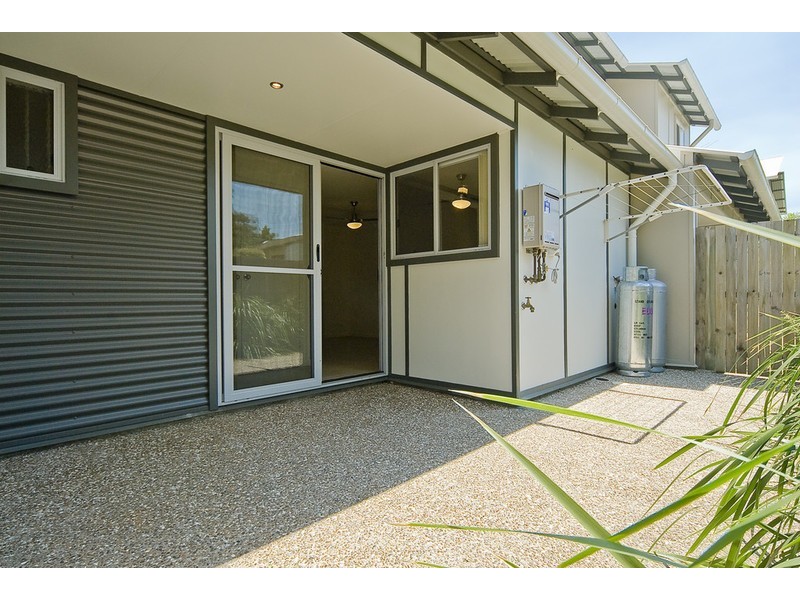 2/17 Cotterill Avenue, Bongaree QLD 4507