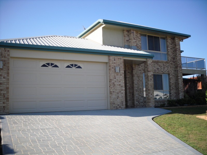 8 Avalon Street, Sandstone Point QLD 4511