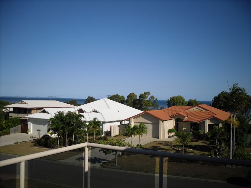 8 Avalon Street, Sandstone Point QLD 4511