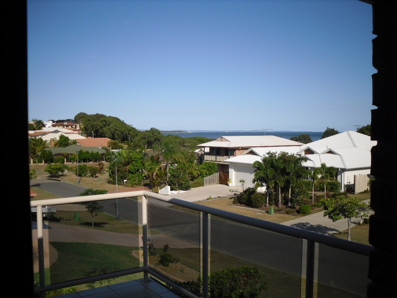 8 Avalon Street, Sandstone Point QLD 4511