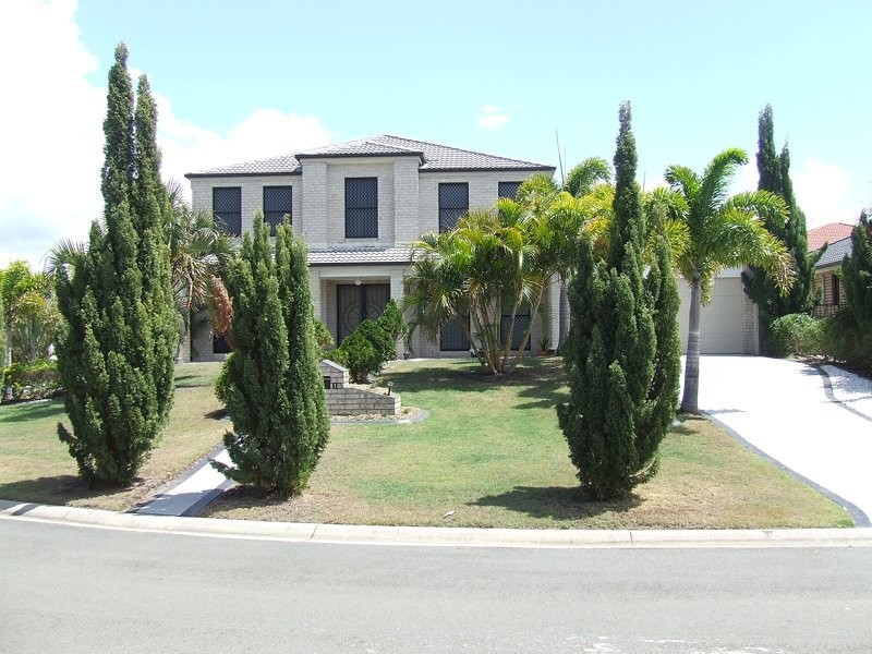 18 Dugong Crescent, Banksia Beach QLD 4507