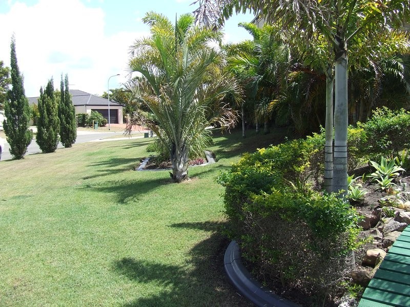 18 Dugong Crescent, Banksia Beach QLD 4507