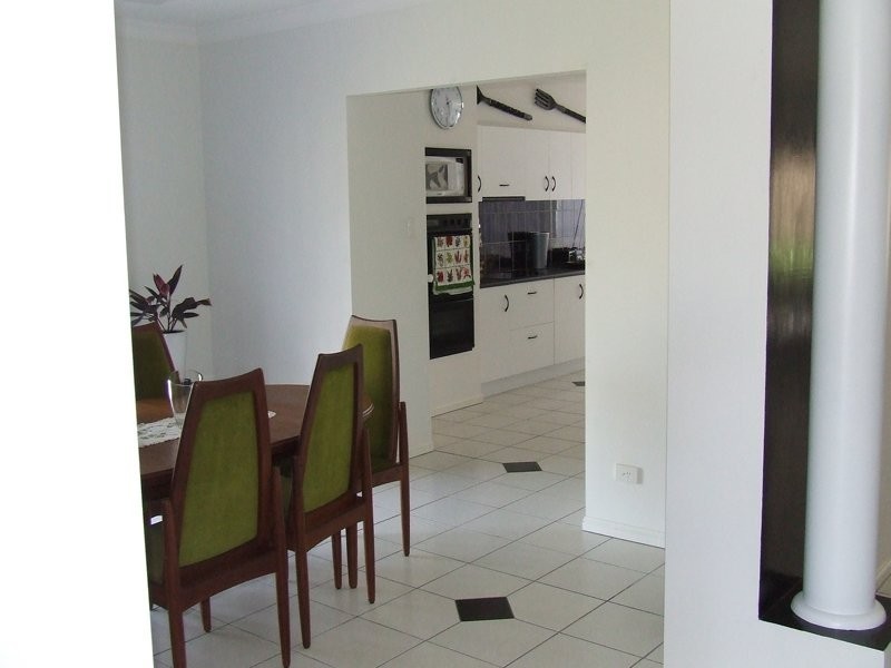 18 Dugong Crescent, Banksia Beach QLD 4507