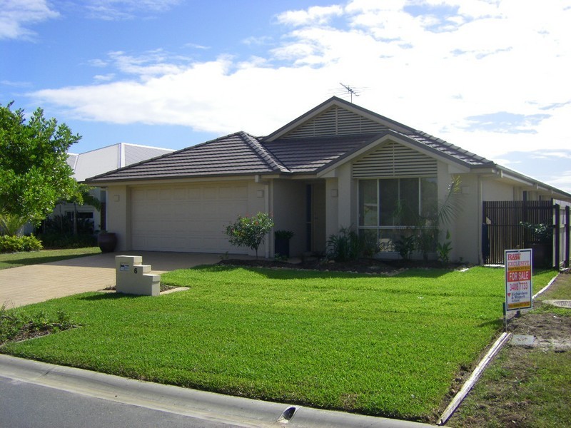 6 Pectoral Place, Banksia Beach QLD 4507