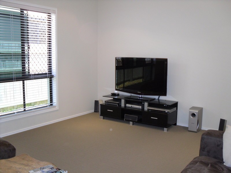 3 Seaeagle Place, Banksia Beach QLD 4507