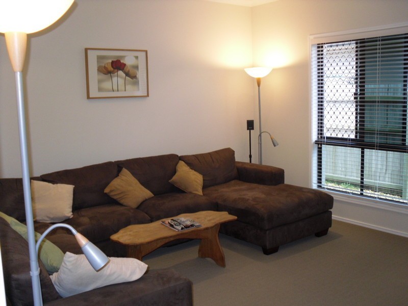 3 Seaeagle Place, Banksia Beach QLD 4507