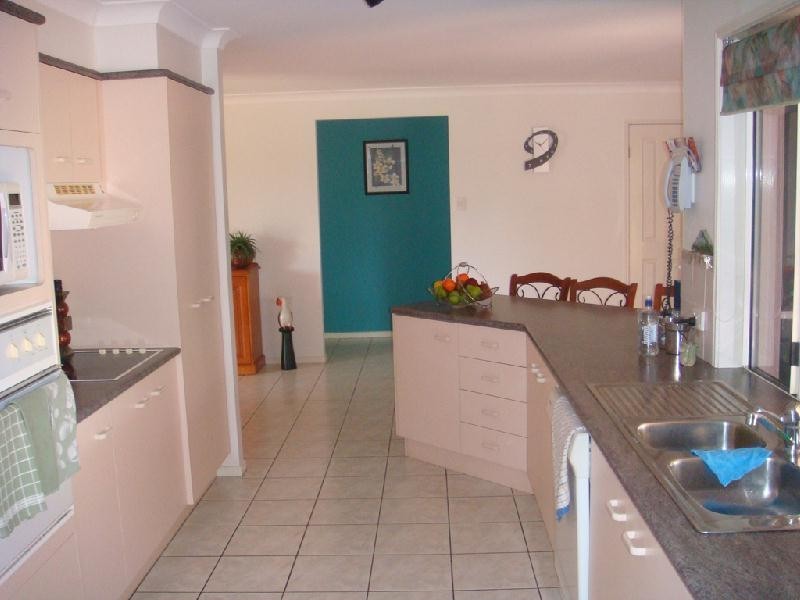 77 Avon Avenue, Banksia Beach QLD 4507