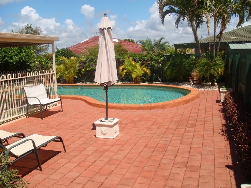 77 Avon Avenue, Banksia Beach QLD 4507