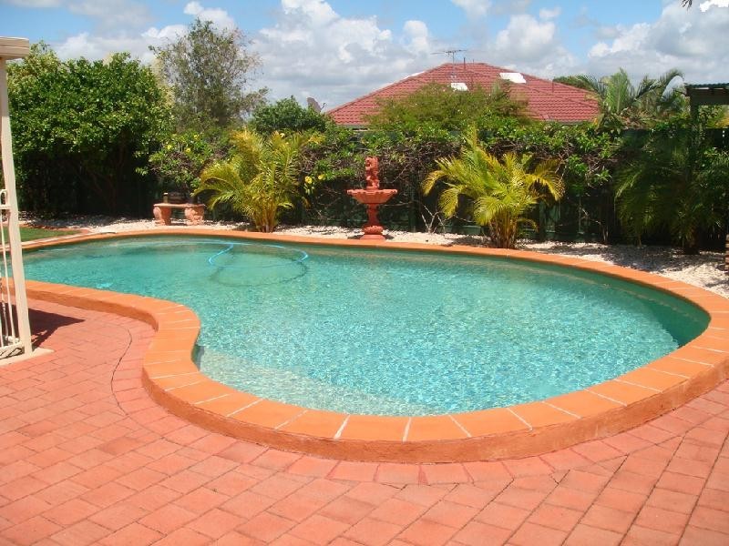 77 Avon Avenue, Banksia Beach QLD 4507