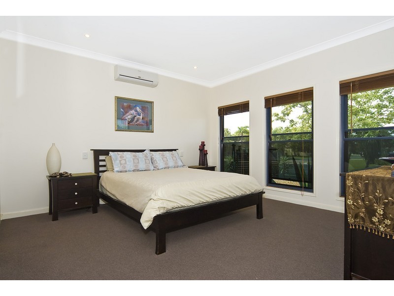 5 Winch Court, Banksia Beach QLD 4507