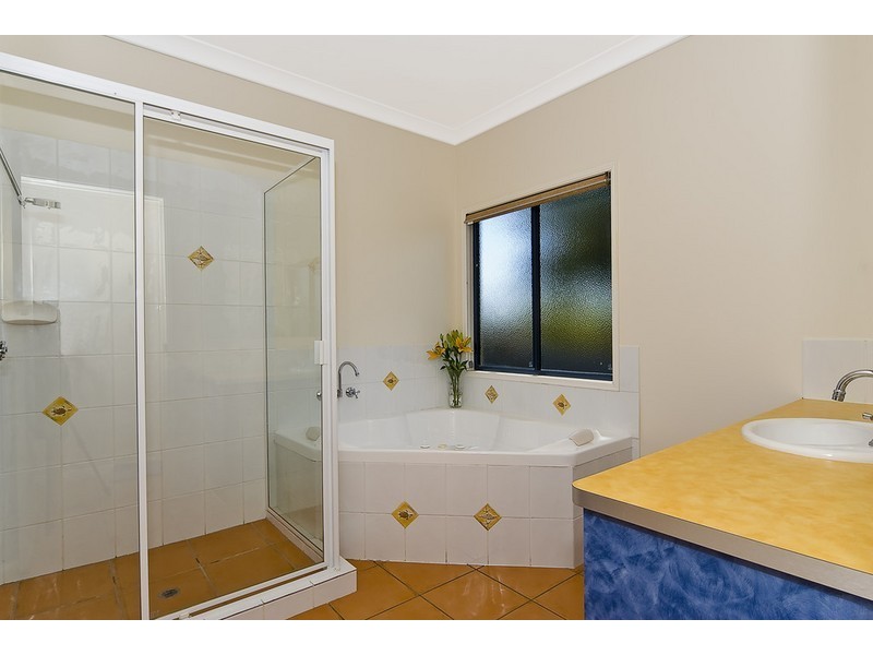5 Winch Court, Banksia Beach QLD 4507