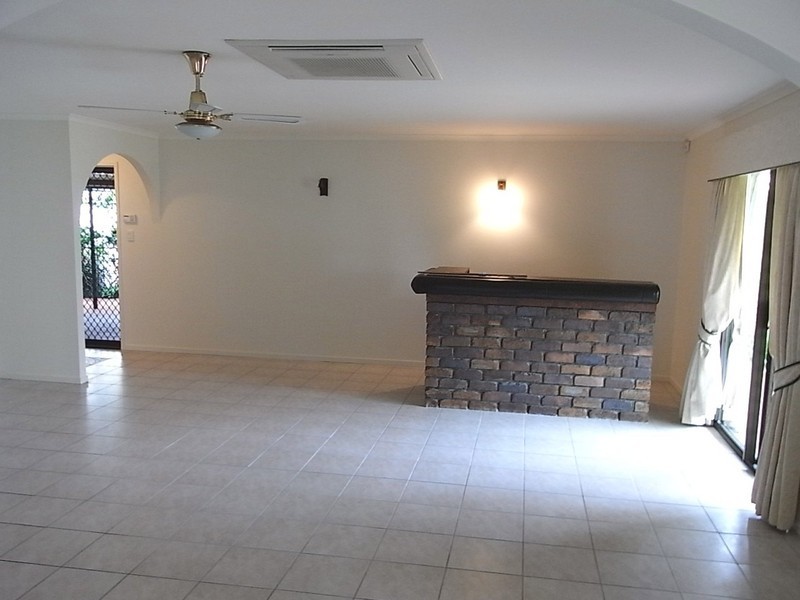 15 Eagle Court, Banksia Beach QLD 4507