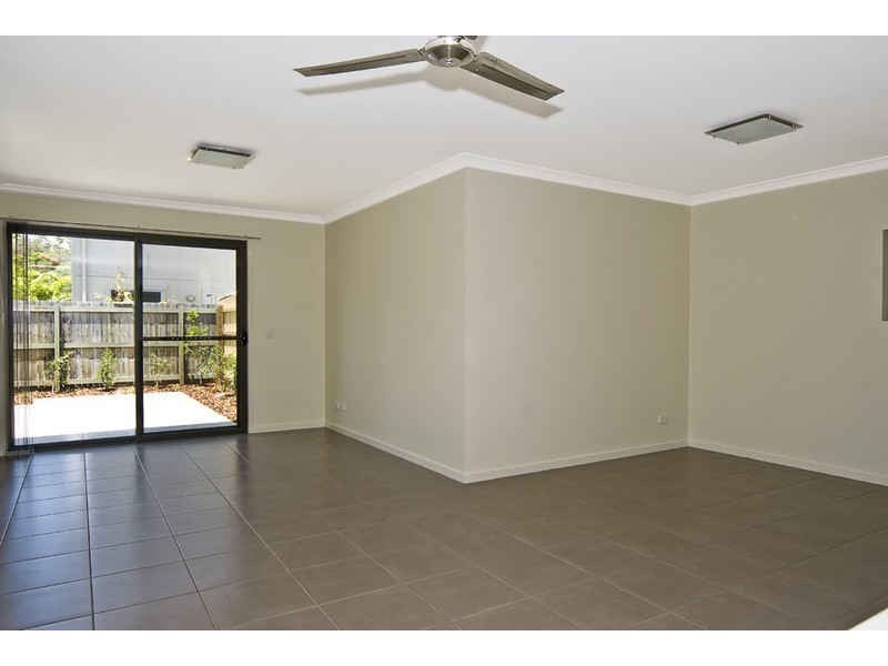 4/14 Hall Avenue, Bongaree QLD 4507