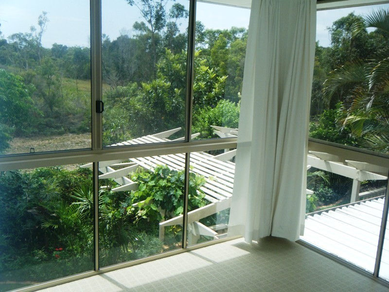 22 Anchor Court, Banksia Beach QLD 4507