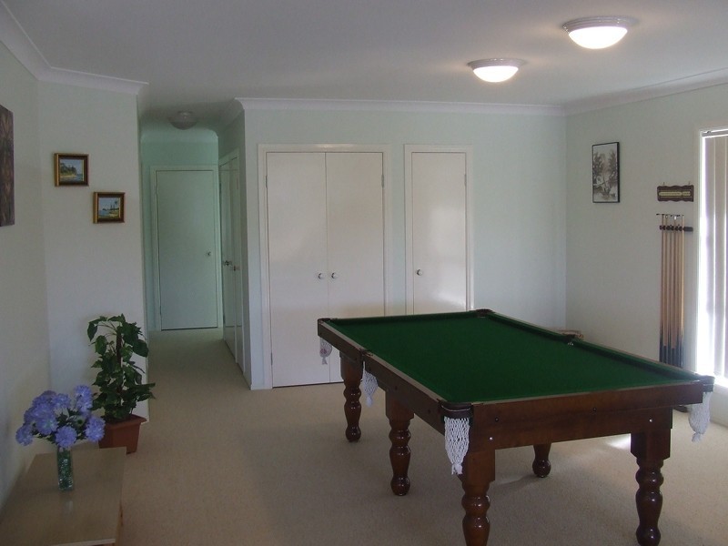 7 Voyagers Drive, Banksia Beach QLD 4507
