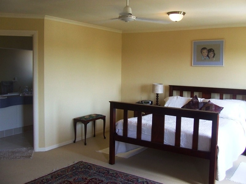 62 Headsail Drive, Banksia Beach QLD 4507