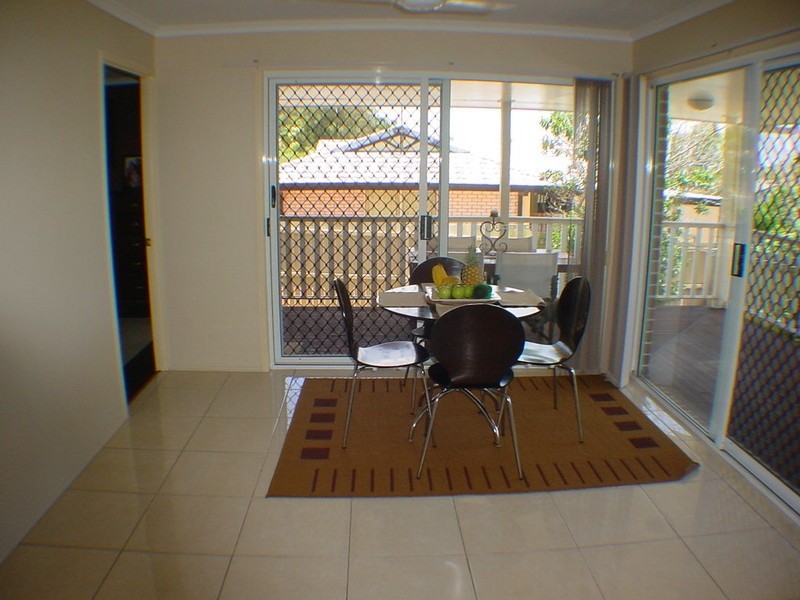 132 Bestmann Road East, Sandstone Point QLD 4511