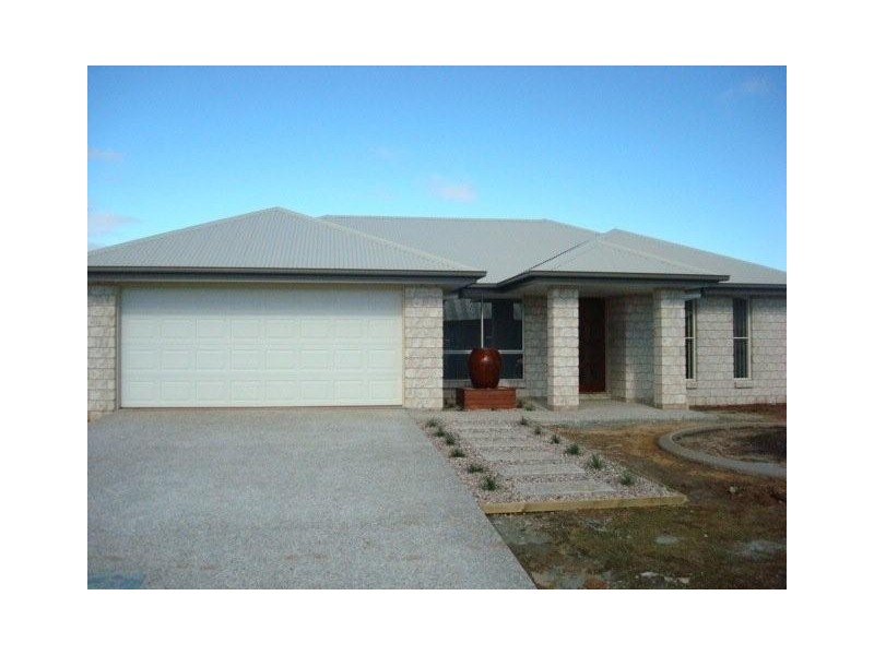 68 Kangaroo Avenue, Bongaree QLD 4507