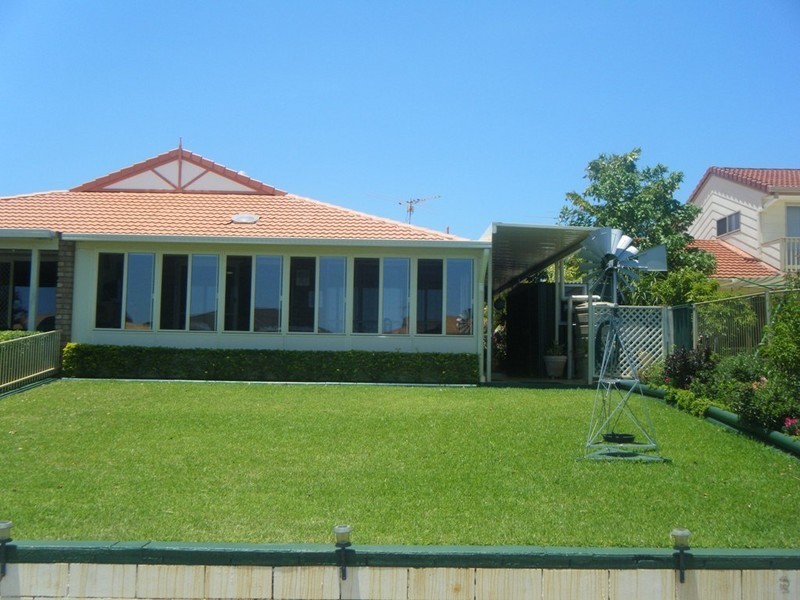 71B Phoenix Avenue, Bongaree QLD 4507