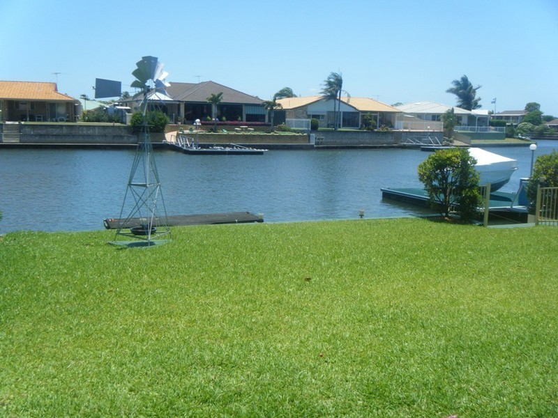 71B Phoenix Avenue, Bongaree QLD 4507