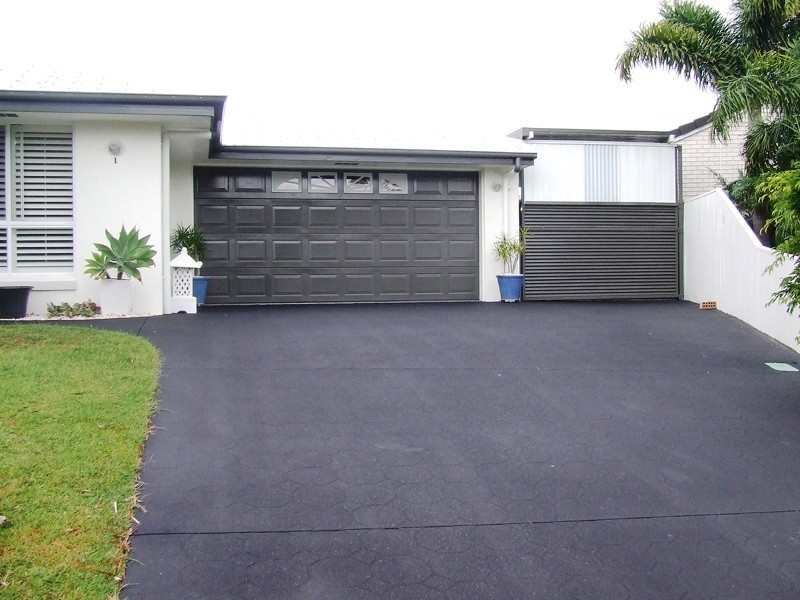 1 Yardarm Court, Banksia Beach QLD 4507