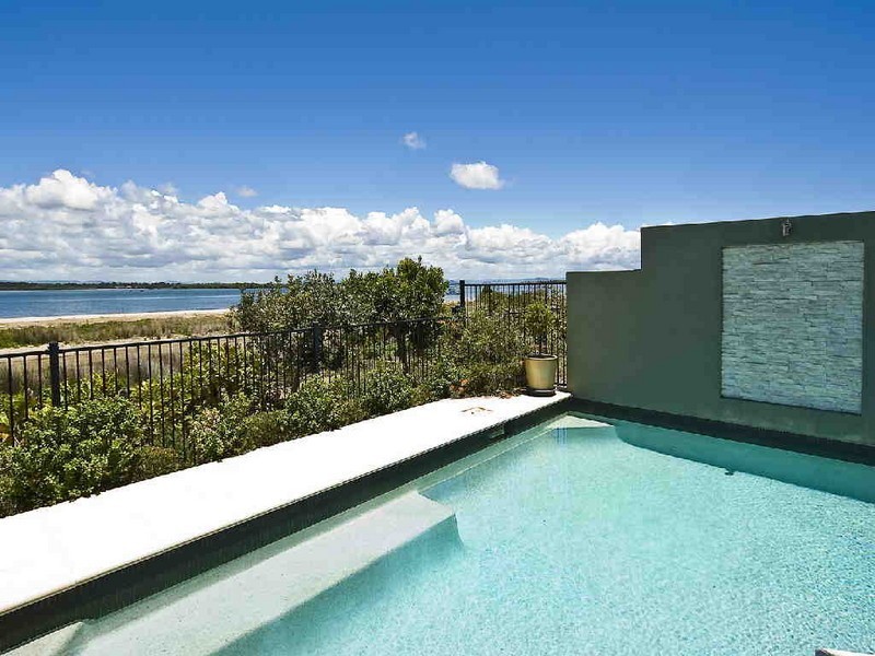 16 Kakadu Circuit, Banksia Beach QLD 4507