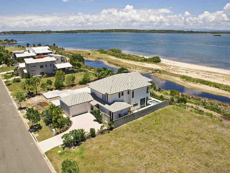 16 Kakadu Circuit, Banksia Beach QLD 4507