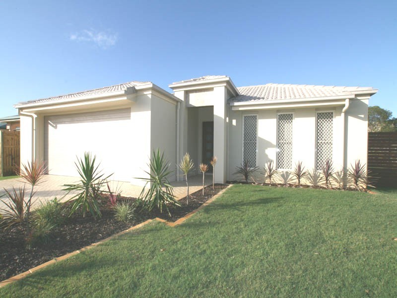 5 Seafarer Place, Banksia Beach QLD 4507