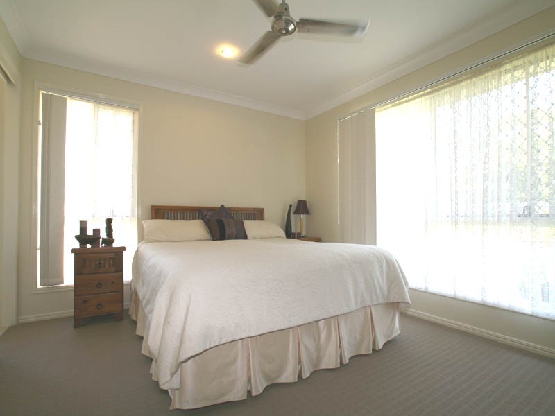 5 Seafarer Place, Banksia Beach QLD 4507