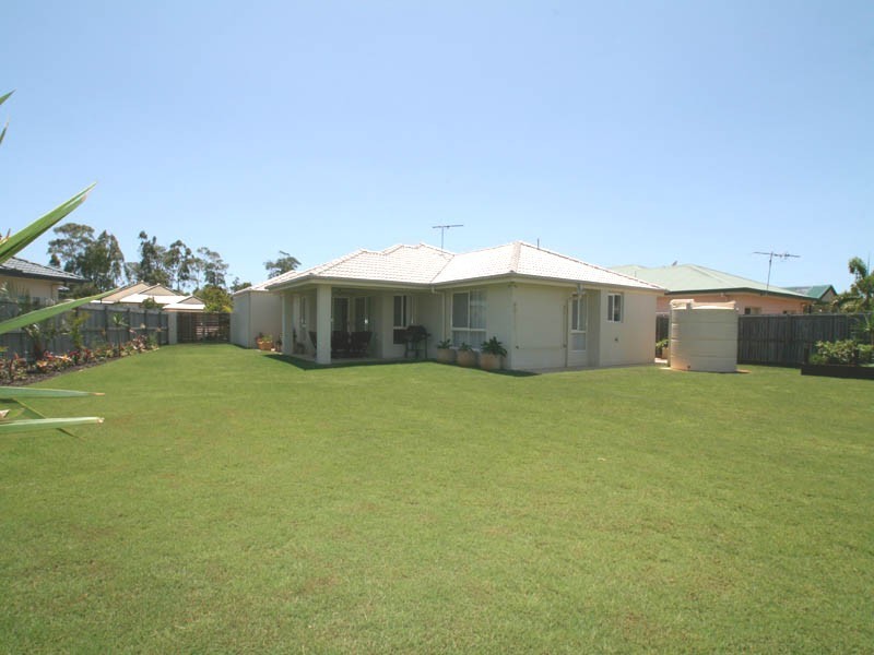 5 Seafarer Place, Banksia Beach QLD 4507