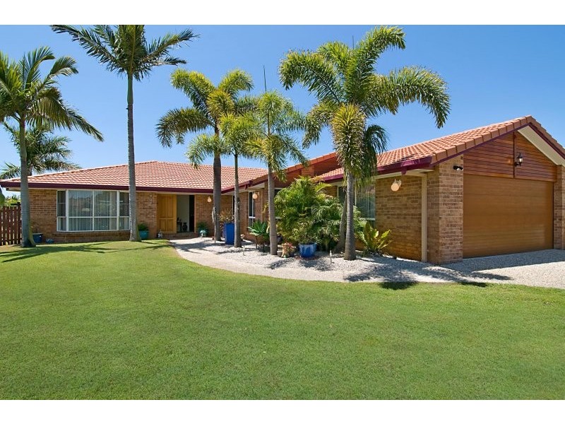 13 Carl Court, Banksia Beach QLD 4507