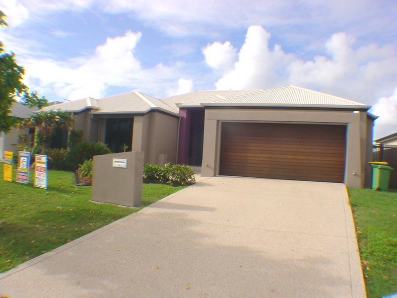 5 Seaeagle Place, Banksia Beach QLD 4507