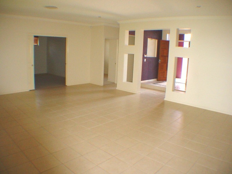 5 Seaeagle Place, Banksia Beach QLD 4507