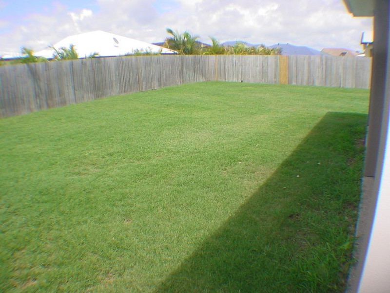 5 Seaeagle Place, Banksia Beach QLD 4507