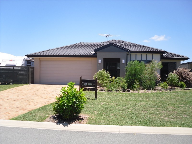 23 Raptor Parade, Banksia Beach QLD 4507