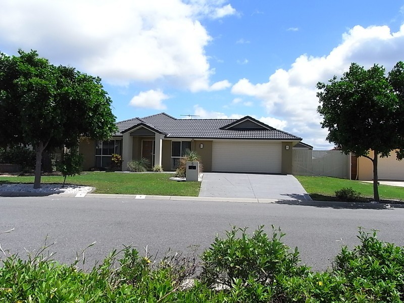 5 Raptor Parade, Banksia Beach QLD 4507