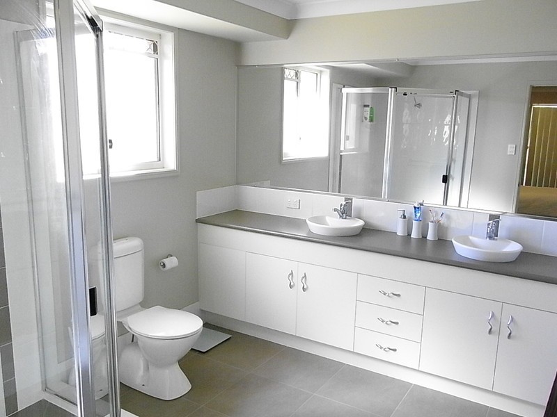 5 Raptor Parade, Banksia Beach QLD 4507