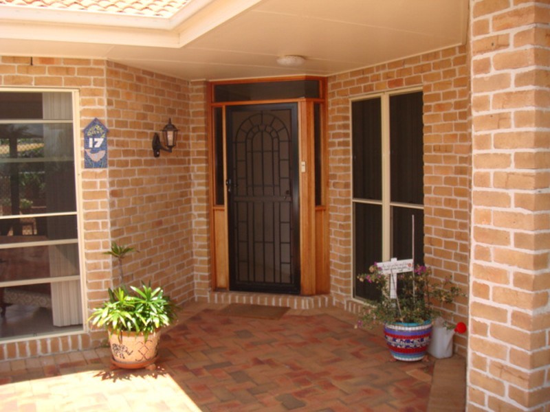 17 Carpenter Way, Sandstone Point QLD 4511