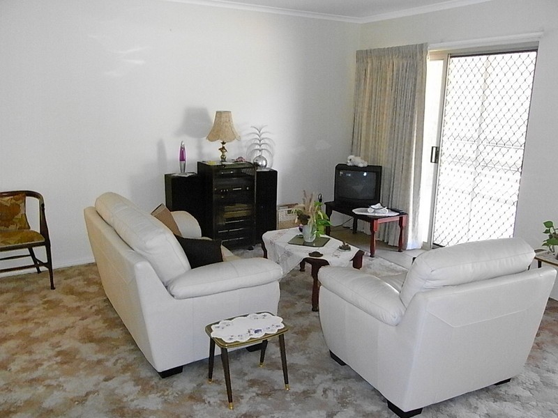 2/13 Fourth Avenue, Bongaree QLD 4507