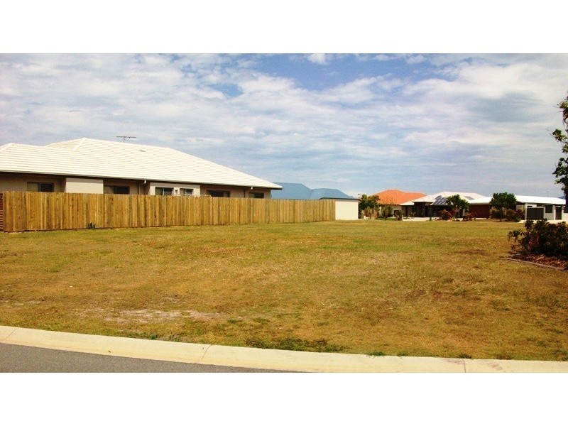 10 Raptor Parade, Banksia Beach QLD 4507