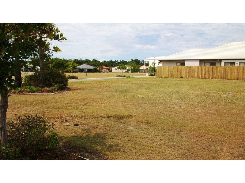 10 Raptor Parade, Banksia Beach QLD 4507