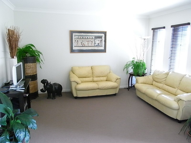 9 Vanillalily Close, Banksia Beach QLD 4507