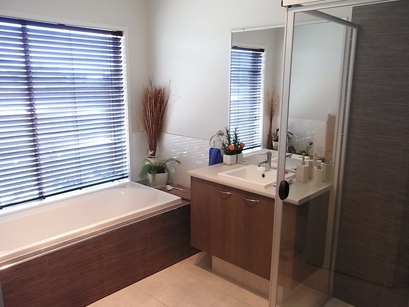 9 Vanillalily Close, Banksia Beach QLD 4507