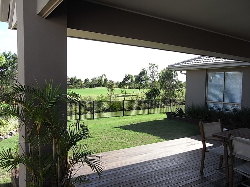 9 Vanillalily Close, Banksia Beach QLD 4507