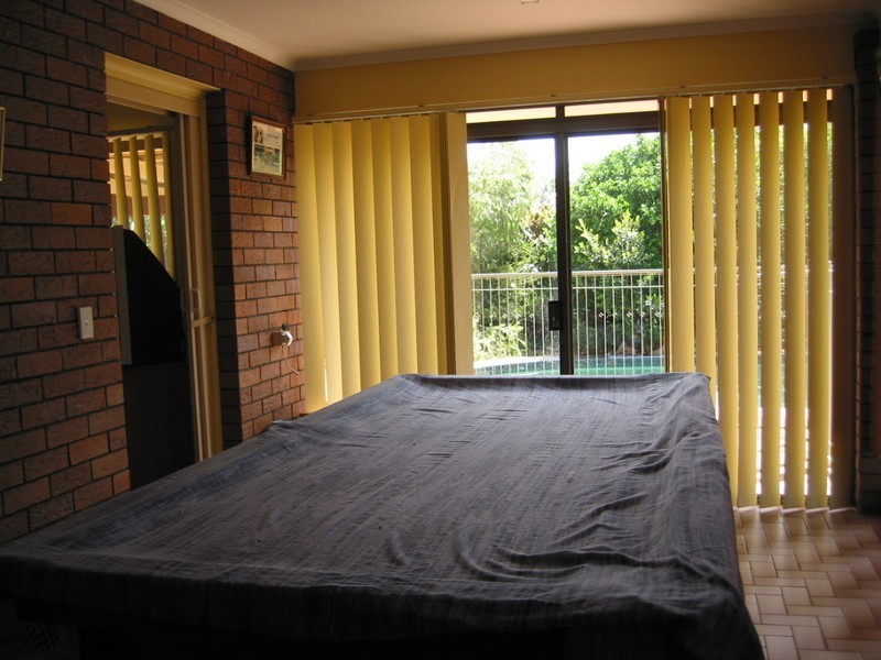 3 Carl Court, Banksia Beach QLD 4507