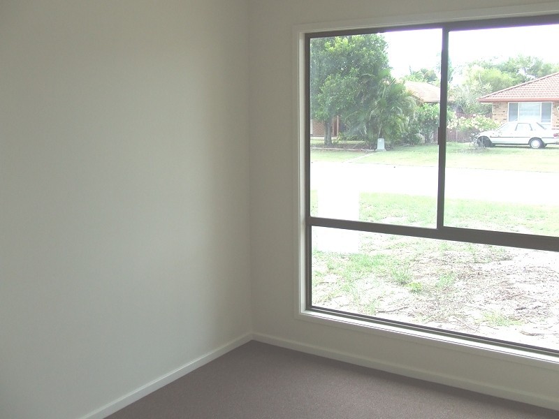 27 Hawaii Crescent, Banksia Beach QLD 4507