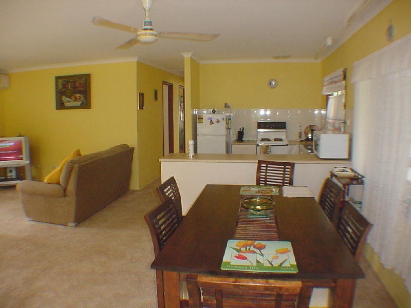 81 Ningi Esplanade, Ningi QLD 4511