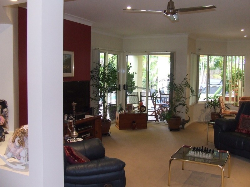 132 Avon Avenue, Banksia Beach QLD 4507